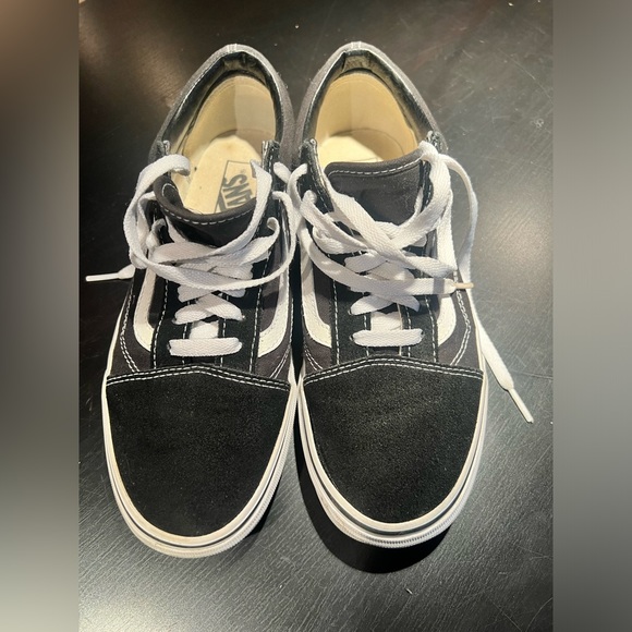Vans Old Skool size 9 women’s black - Picture 2 of 5